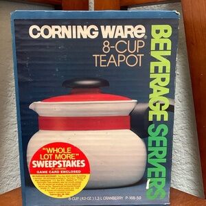 🔹NEW.. Vintage 1980”s..RARE Corning Ware Red and Black Lid Teapot 8 Cup..
